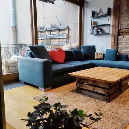 公寓 Cozy Penthouse In Center